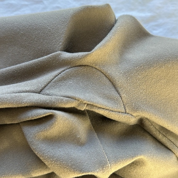 SPANX Tummy Control Ankle Length Leggings - Picture 5 of 8